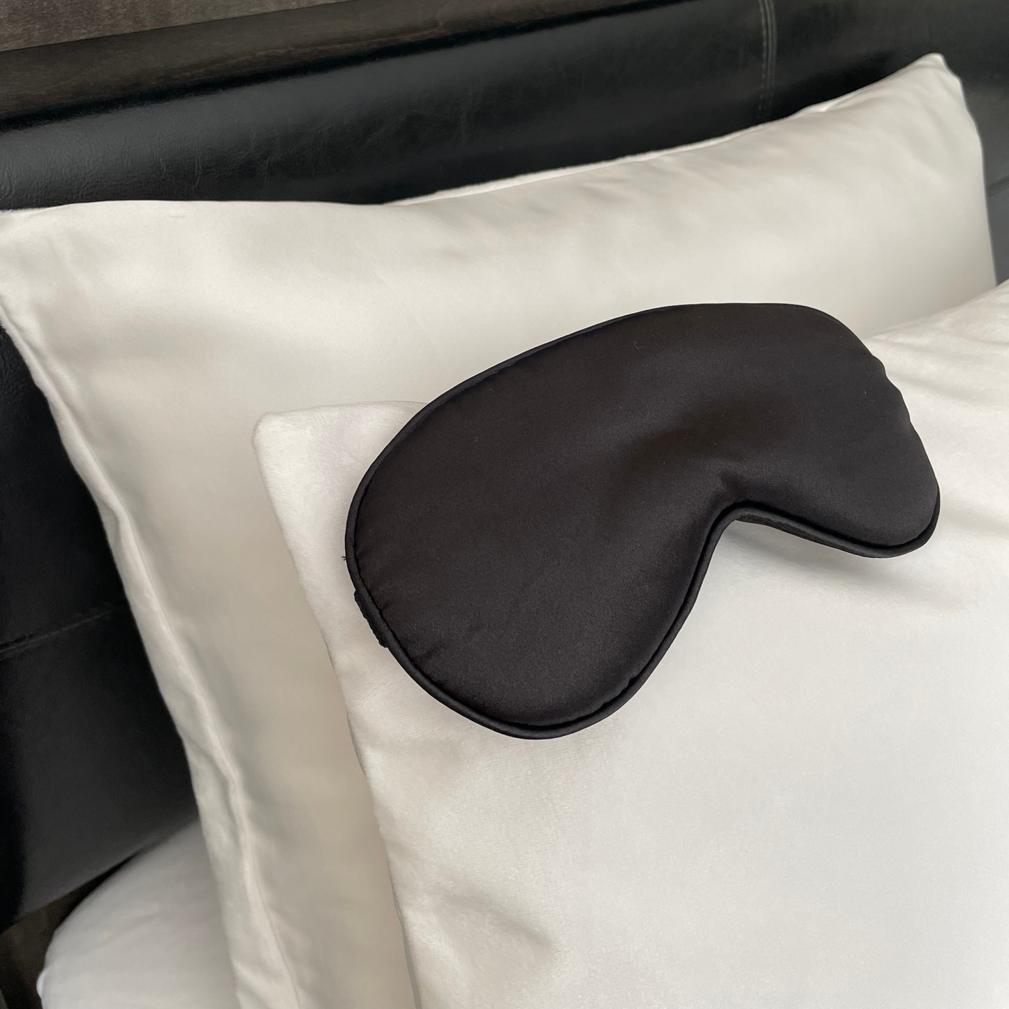 Dreamz Silk and Plush Waterproof Pillowcase